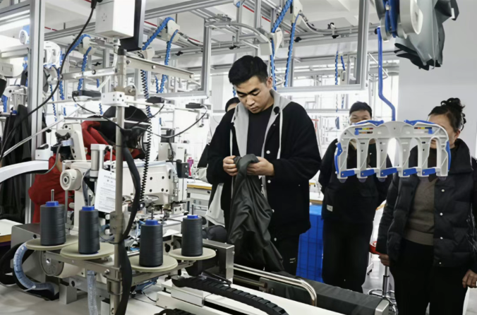 智能化車間火力全開 貴州恒達世家落地都勻，點亮群眾家門口的就業致富夢